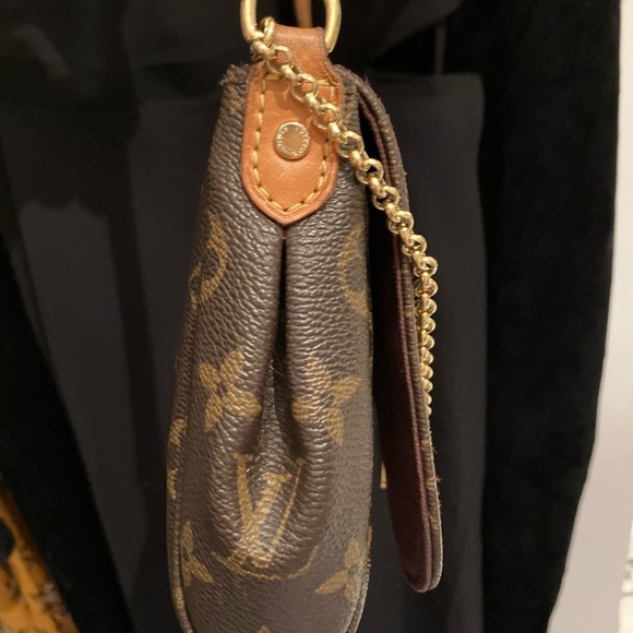 🔴✋SOLD! 🔴Louis Vuitton monogram Favorite MM - Picture 6 of 16